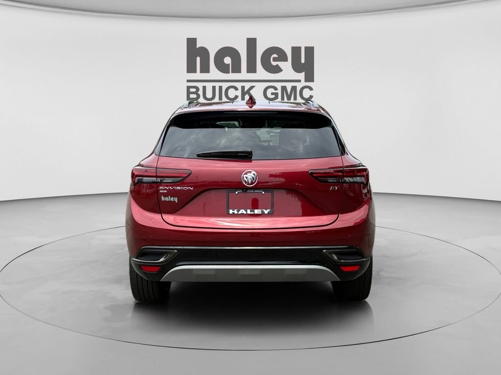 Used 2023 Red Buick Preferred image 4