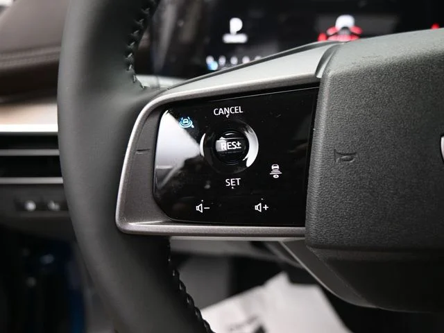 Used 2025 Blue Nissan Platinum image 22
