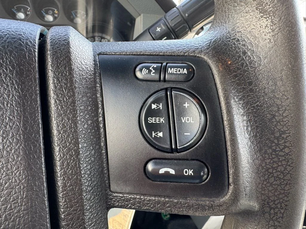 2015 Ford F-550 - Photo 14