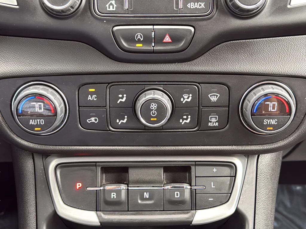 Used 2023 Silver GMC SLE image 26