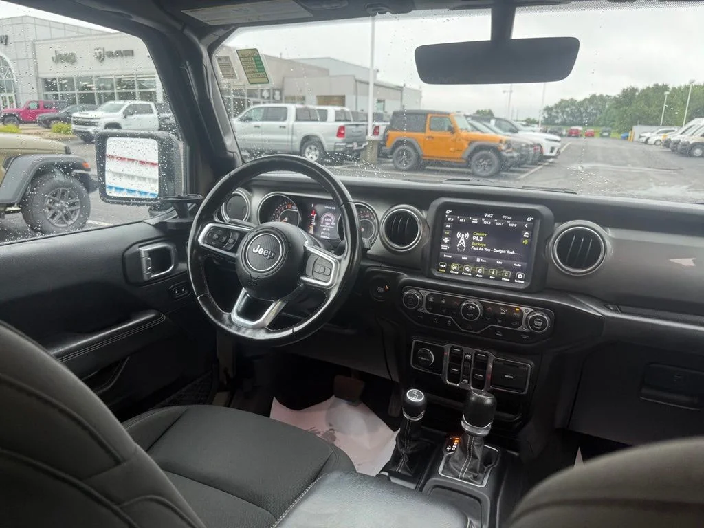 Used 2020 Green Jeep Overland image 59