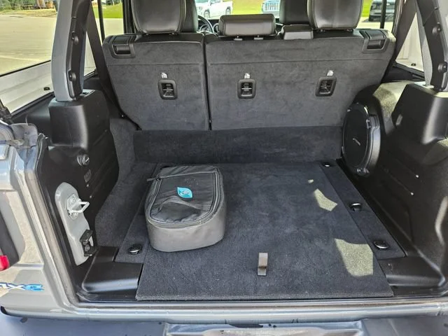 Used 2022 Gray Jeep Unlimited Sahara image 23