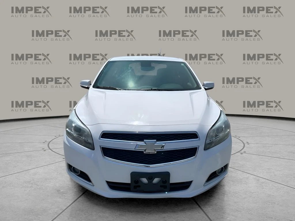 Used 2013 White Chevrolet LT image 8