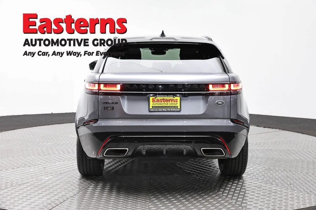 Used 2023 Gray Land Rover R-Dynamic S MHEV image 6