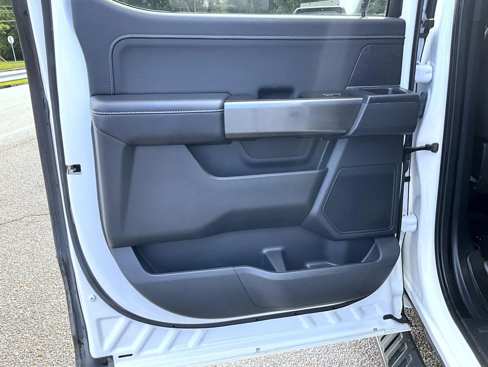 Used 2021 White Ford XLT image 22