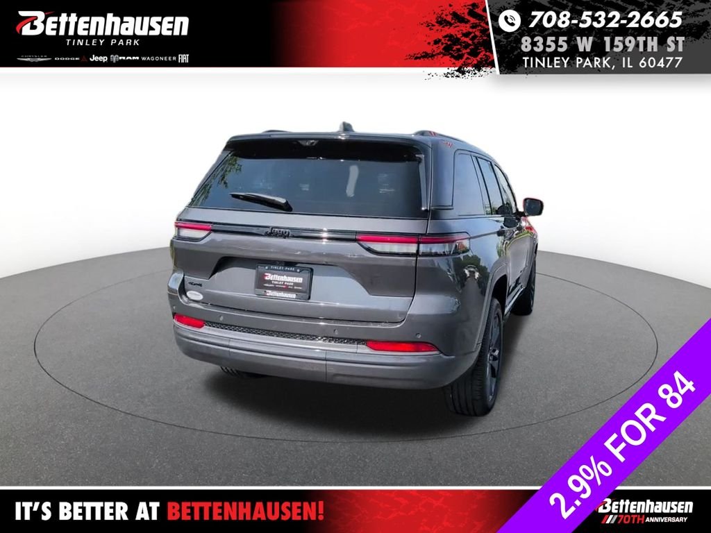 New 2026 Baltic Gray Metallic Clear-Coat Exterior Paint Jeep Limited Reserve image 6