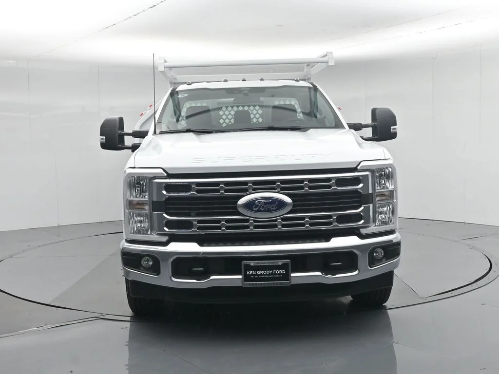 New 2025 White Ford XL image 34