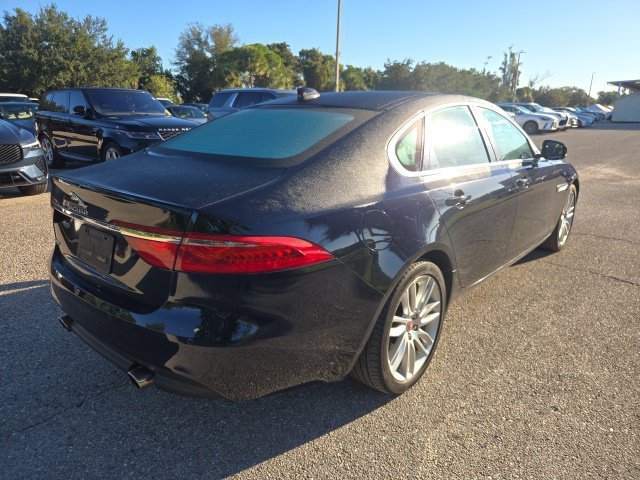 Used 2016 Celestial Black Jaguar 35t Prestige image 5