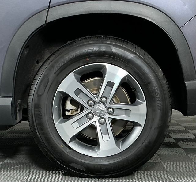 Used 2024 Gray Honda EX-L image 10