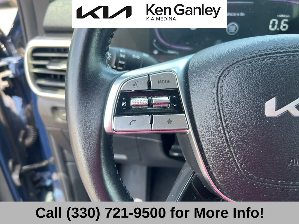 Used 2024 Black Kia S image 31