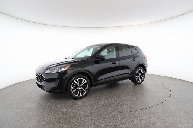 2022 Ford Escape SE photo 2