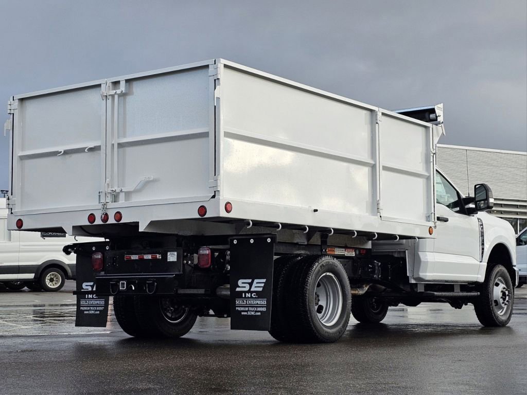 New 2024 Oxford White Ford XL image 13
