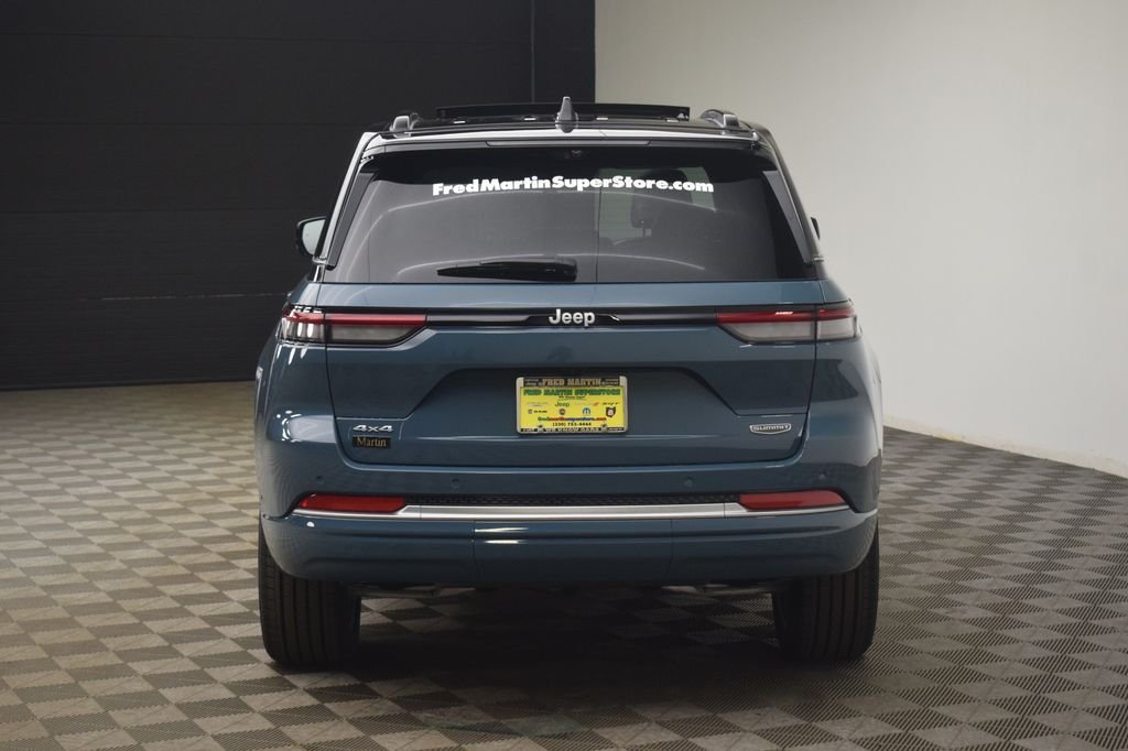 New 2026 Steel Blue Exterior Paint Jeep Summit image 11