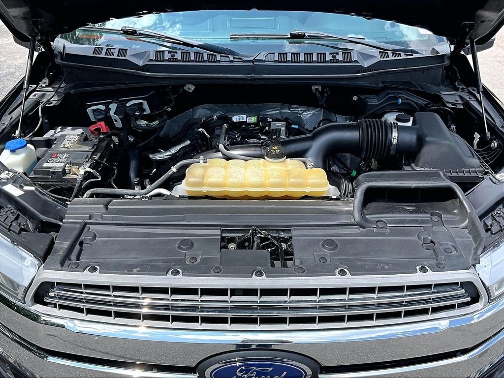 Used 2020 Black Metallic Ford Lariat image 29