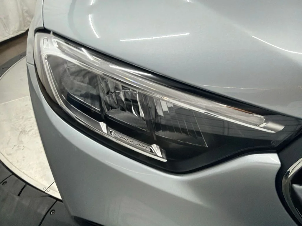 New 2027 Silver Mercedes-Benz GLC 300 image 10