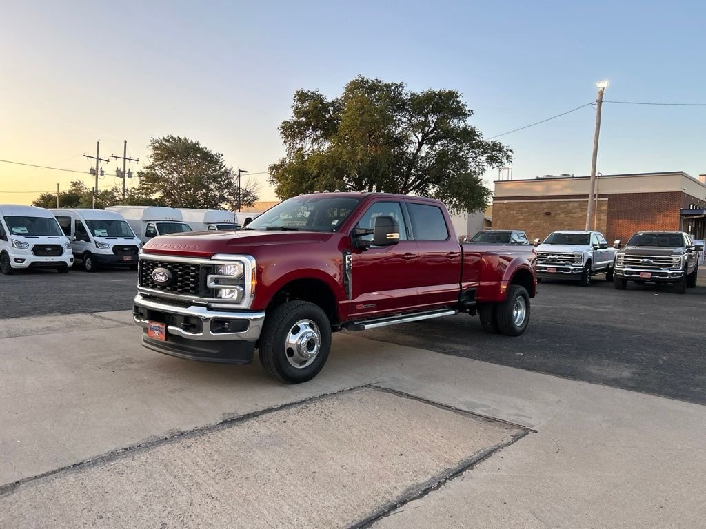 Used 2026 Ruby Red Metallic Ford XLT image 1