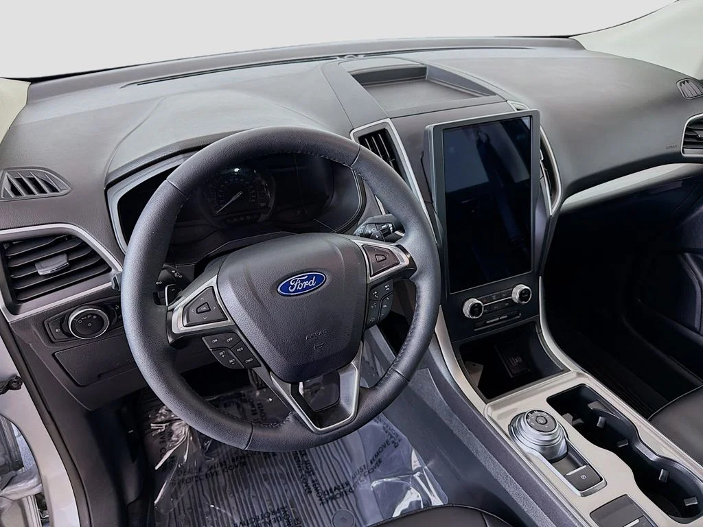 Used 2024 Iconic Silver Metallic Ford SEL image 18