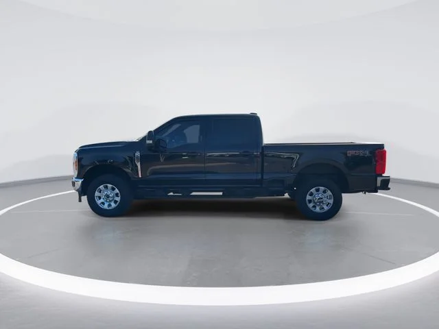 Used 2023 Black Ford XLT image 8