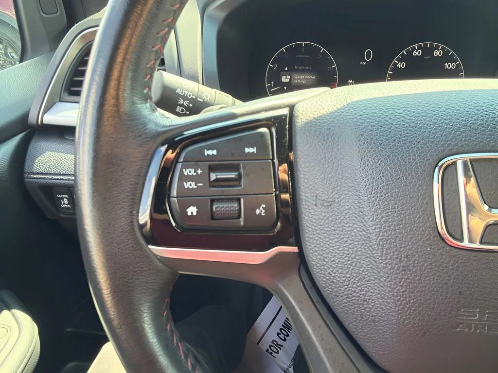 Used 2025 Sonic Gray Pearl Honda Sport-L image 23