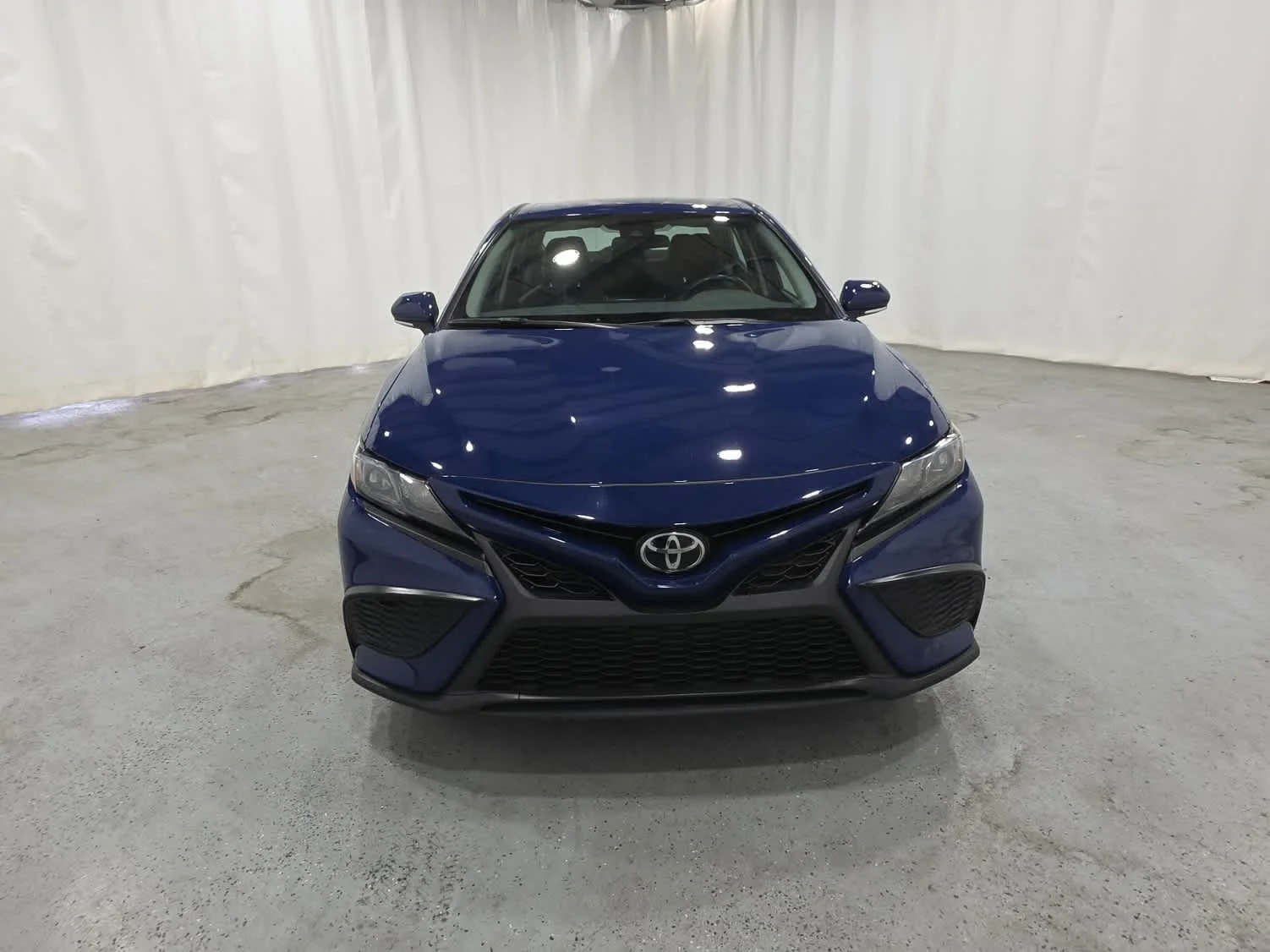 Used 2024 Blu/blue Toyota SE image 10