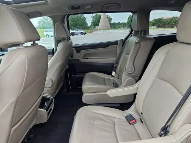 Used 2019 White Honda EX-L image 24