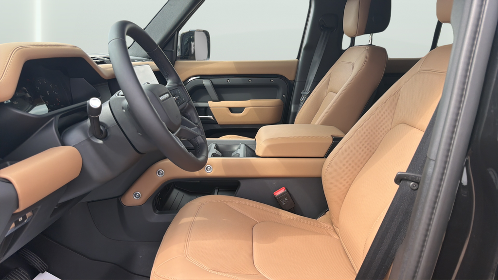 New 2026 Santorini Black Land Rover X-Dynamic SE image 15