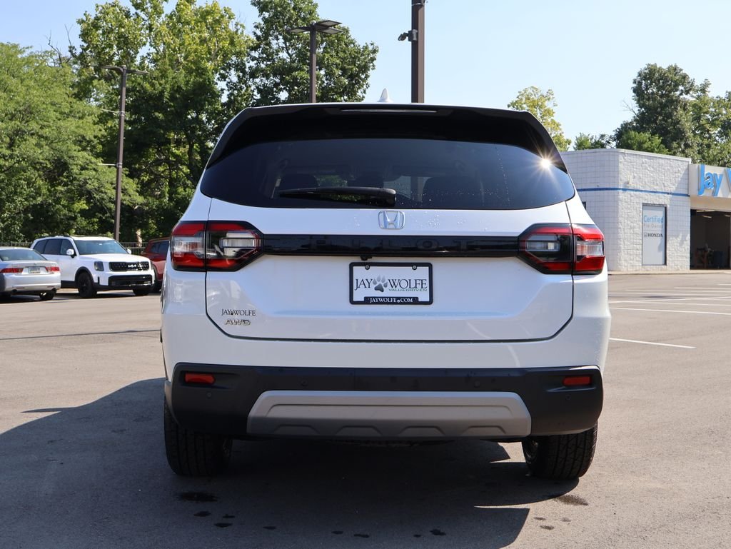 Used 2023 White Honda EX-L image 6
