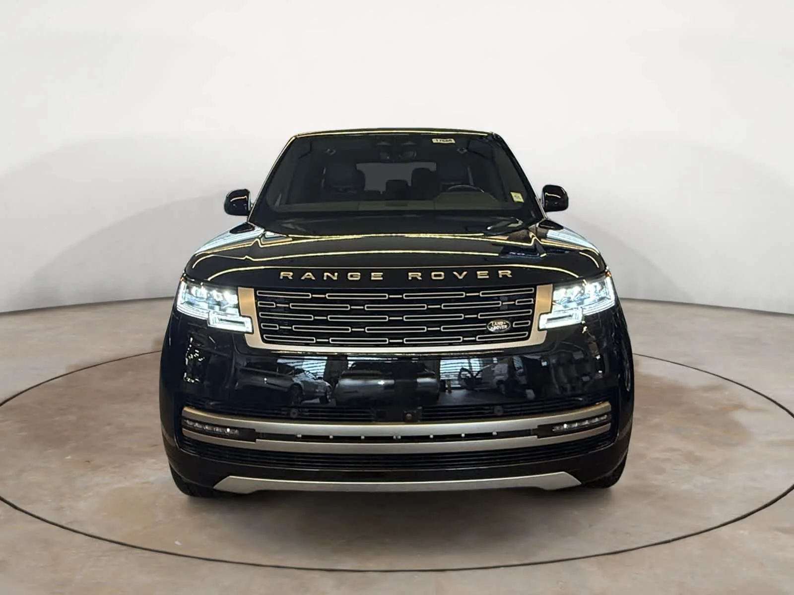 New 2026 Santorini Black Land Rover P530 LWB 7 Seat image 8