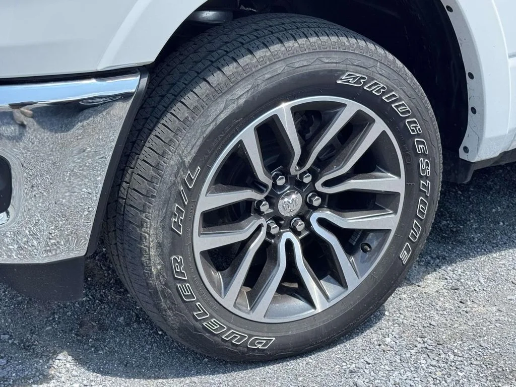 Used 2025 White Ram Limited image 9