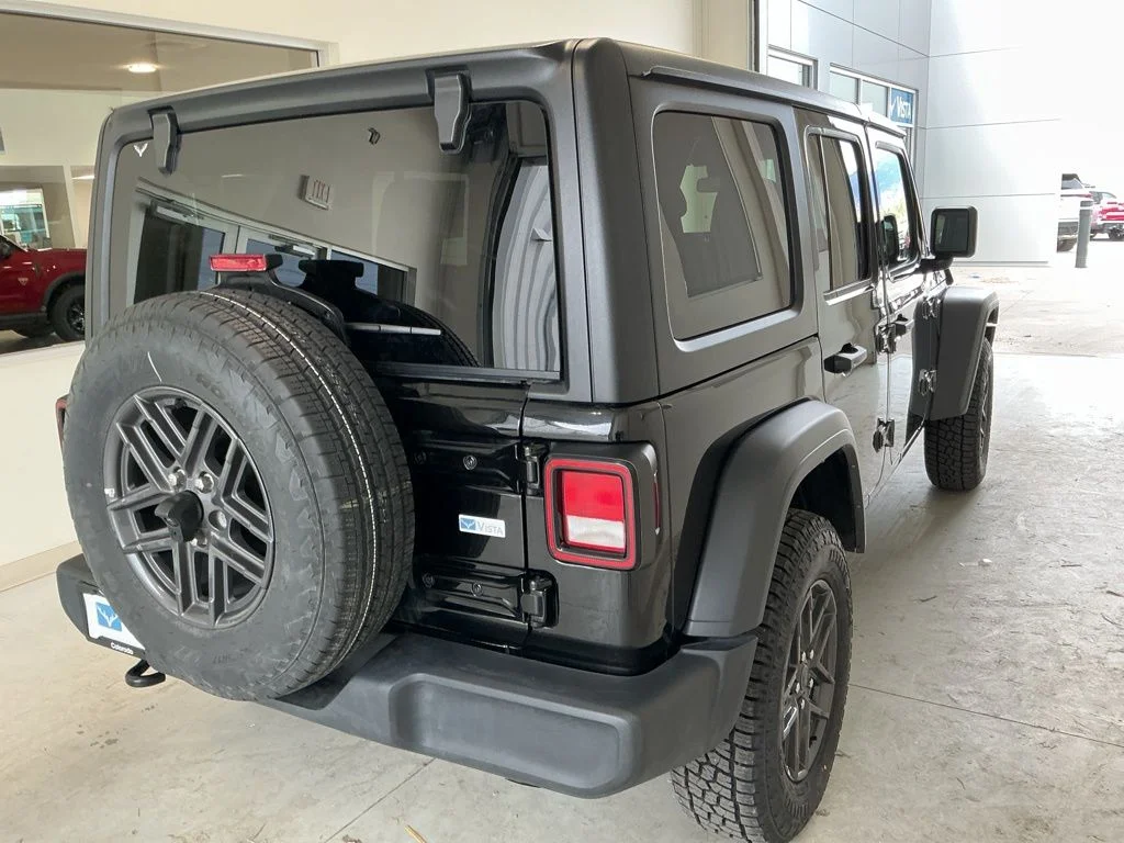 Used 2025 Black Clearcoat Jeep Sport S image 8
