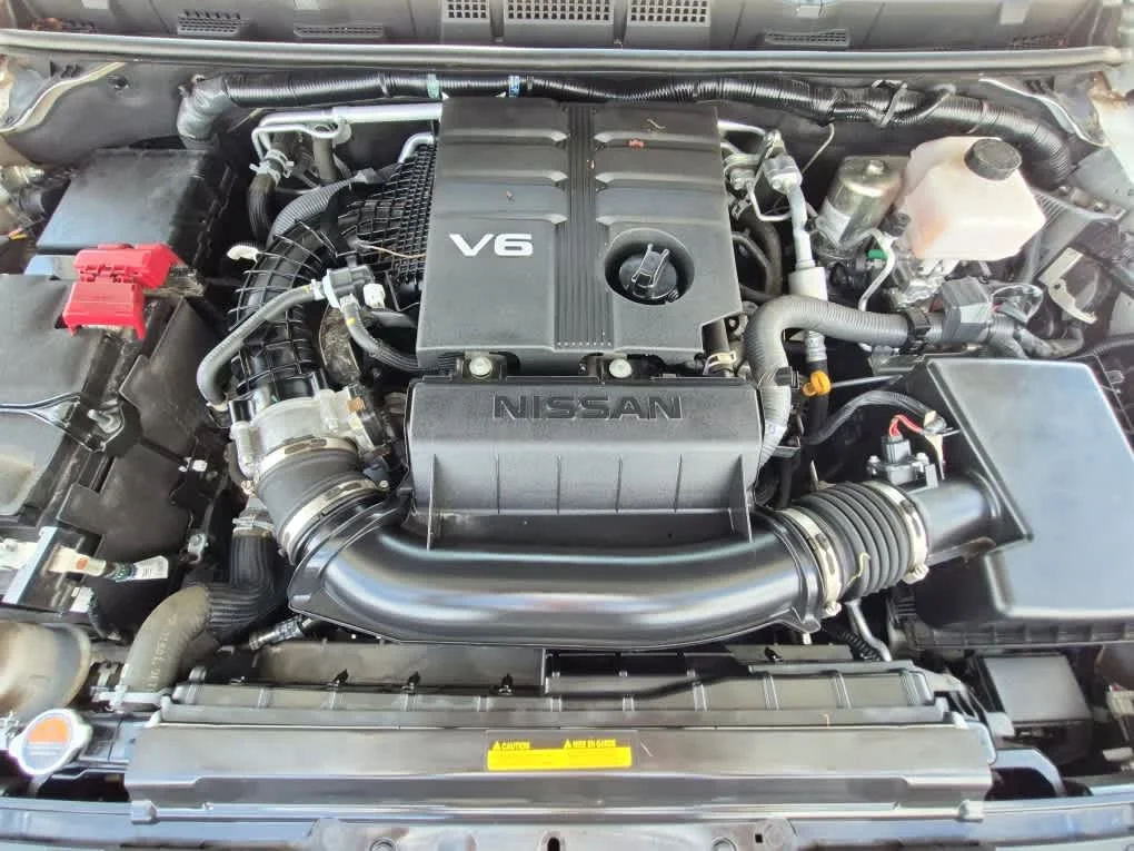 Certified Used 2023 Glacier White Nissan PRO-4X image 19