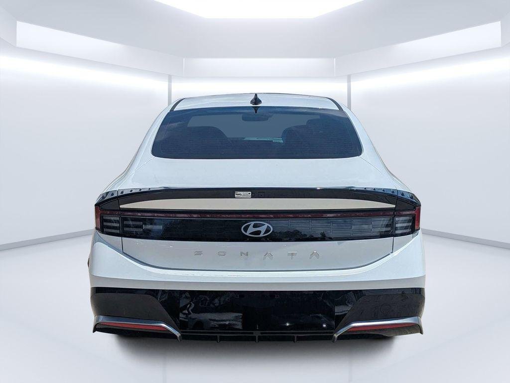New 2026 White Hyundai SEL Sport image 4