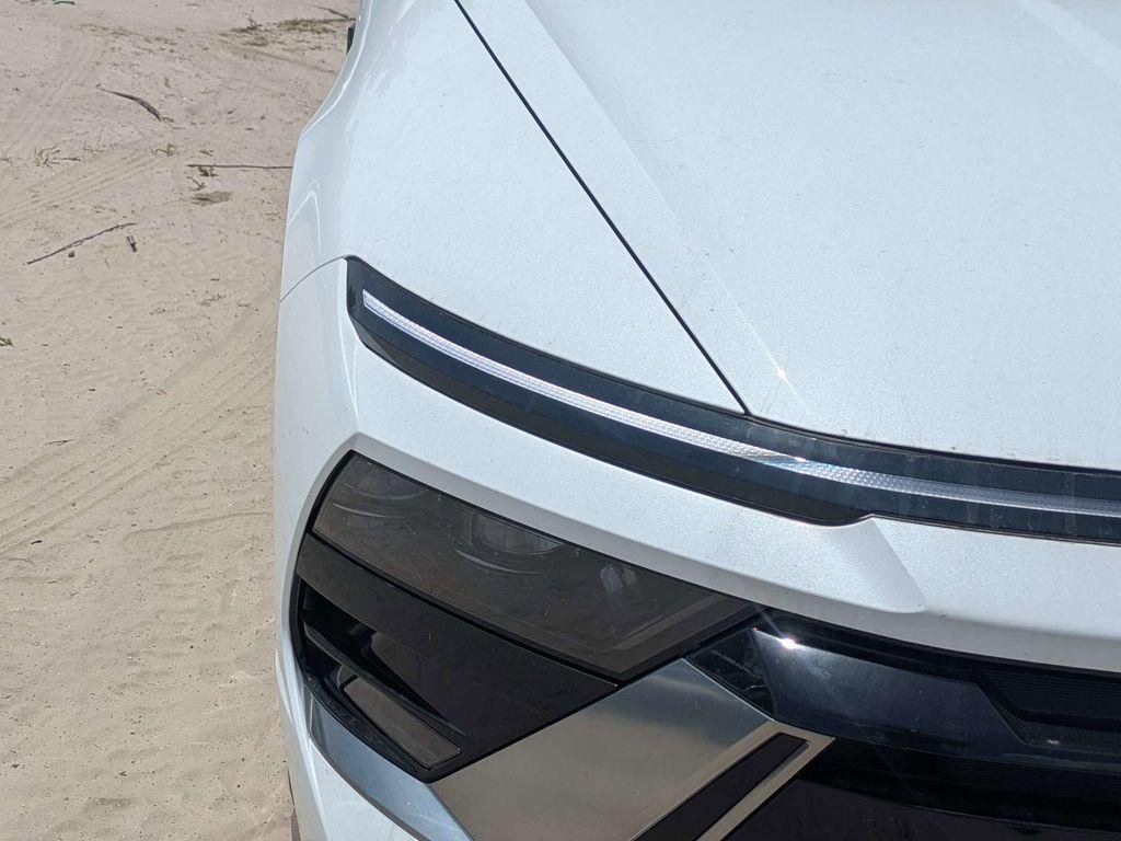 New 2026 White Hyundai SEL Sport image 9