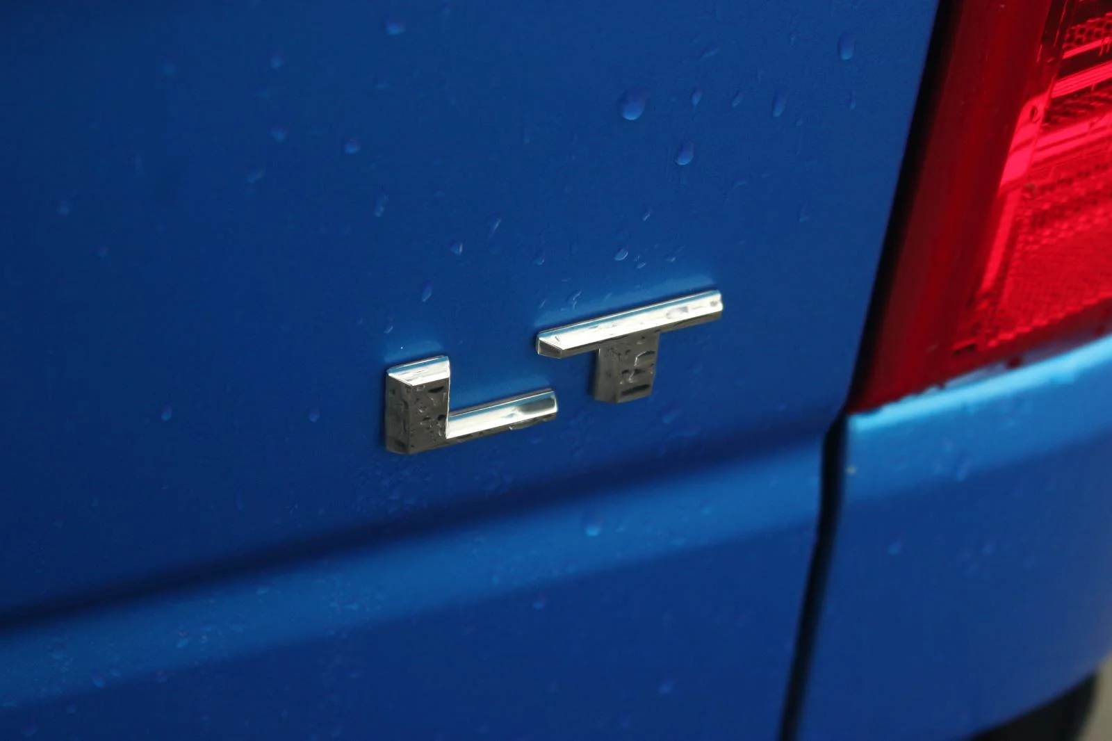 Used 2025 Riptide Blue Metallic Chevrolet LT image 11