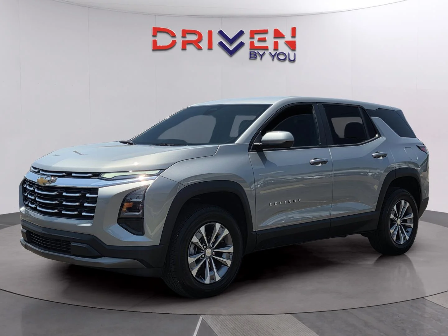 Used 2026 Sterling Gray Metallic Chevrolet FWD LT image 1