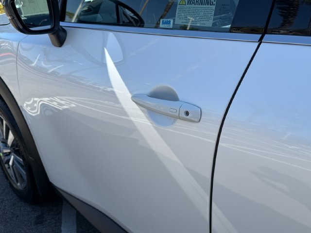 New 2026 White Nissan SL image 10