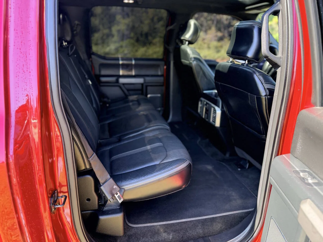 Used 2015 Red Ford Platinum 4x4 4dr SuperCrew 5.5 ft. SB image 18