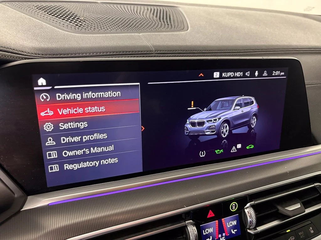 Used 2020 Gray BMW sDrive40i image 28