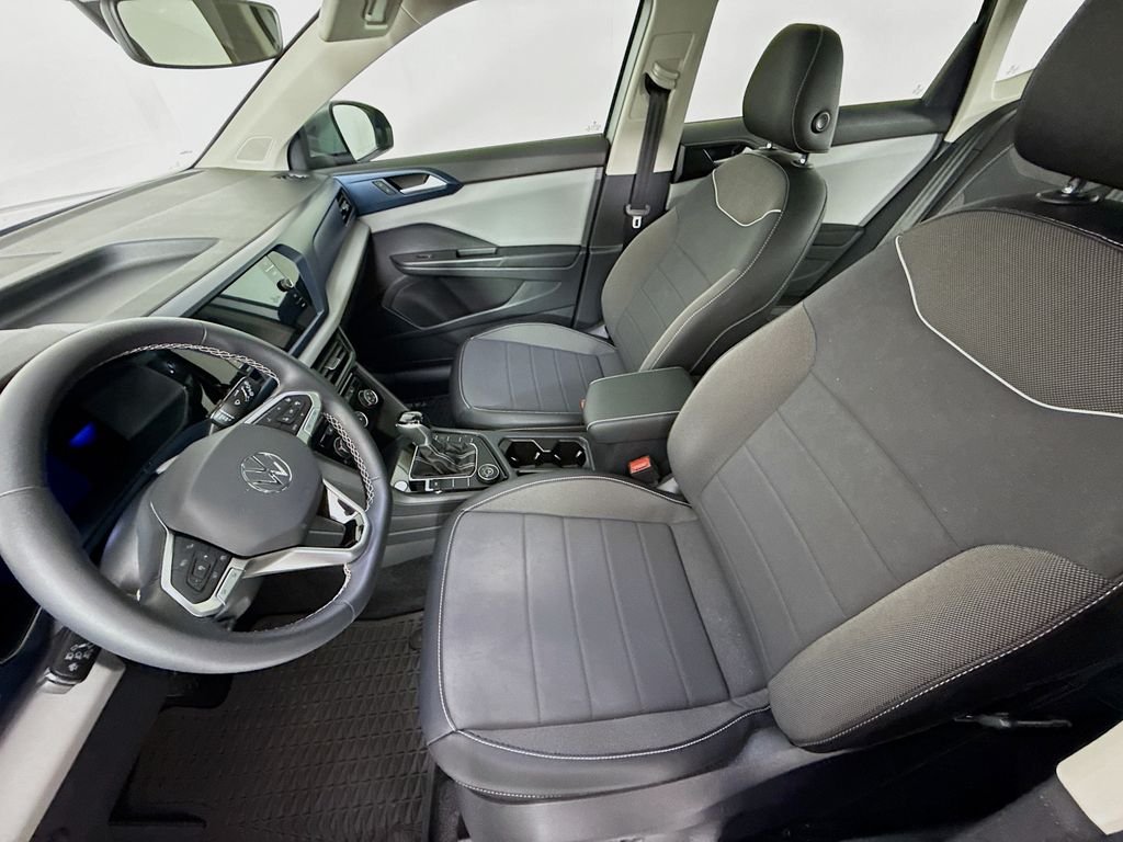 Used 2023 Silver Volkswagen 1.5T SE image 5