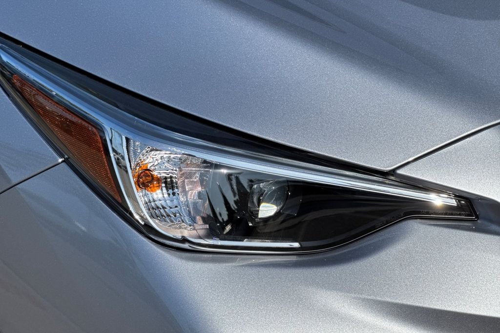 New 2026 ICE SILVER METALLIC Subaru Sport image 32