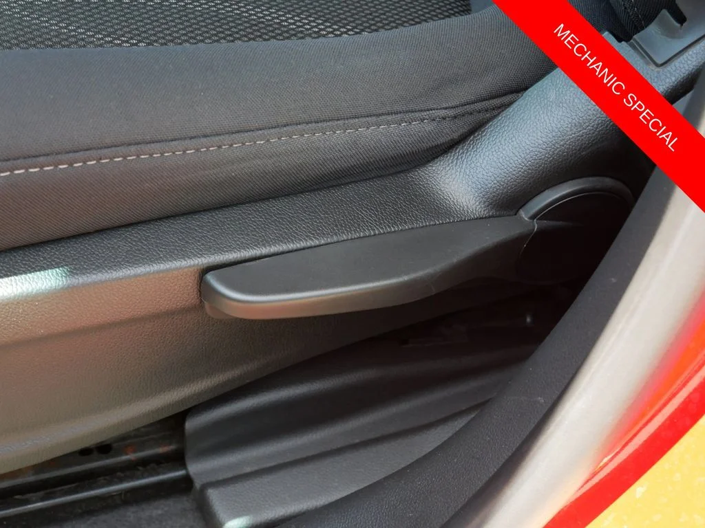 Used 2013 Red Chevrolet LT image 15