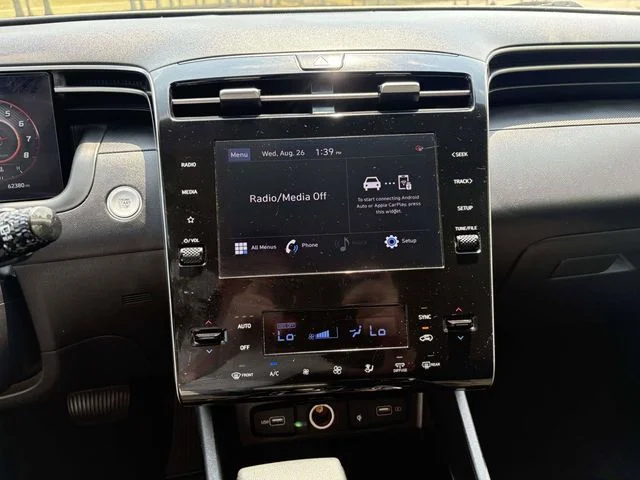 Used 2024 White Pearl Hyundai SEL image 11
