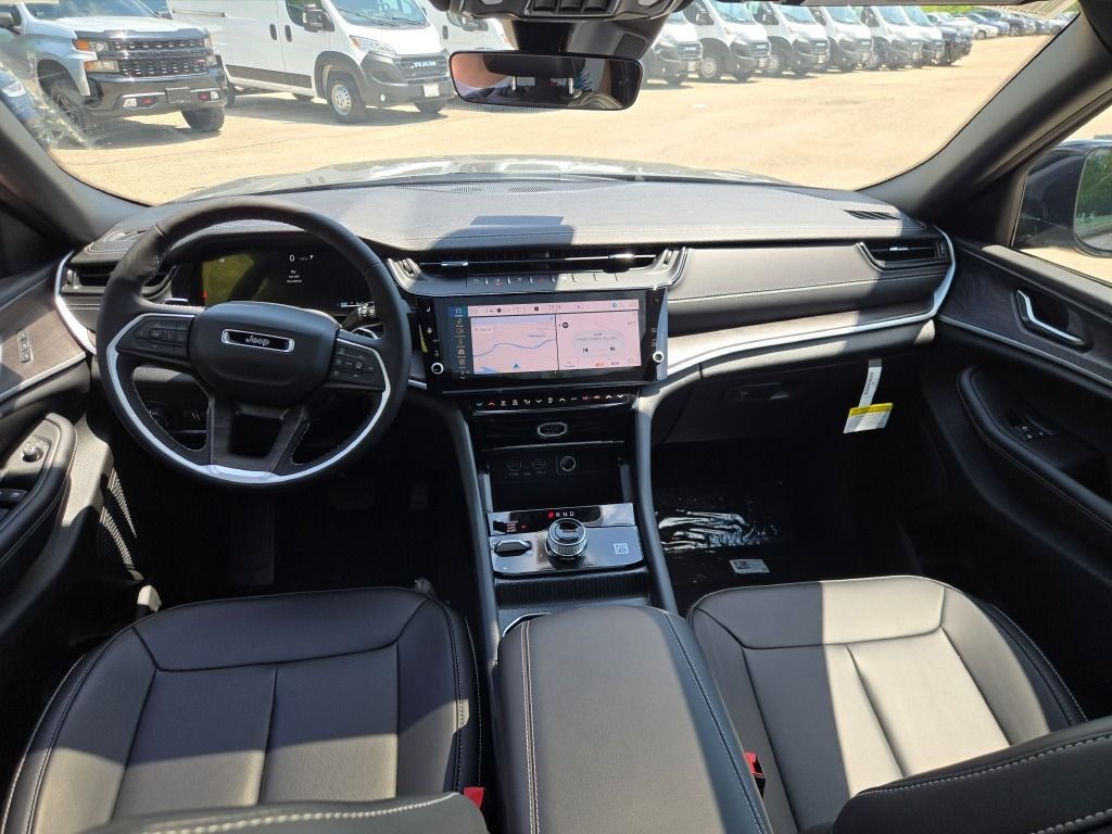 New 2026 Baltic Gray Metallic Clearcoat Jeep Limited image 21