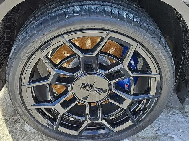 2026 BMW XM Base - Photo 21