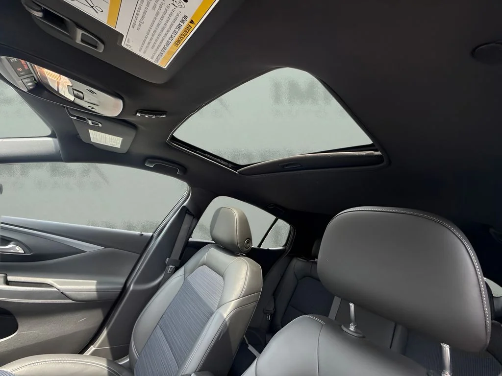 Used 2025 Black Buick Preferred image 7