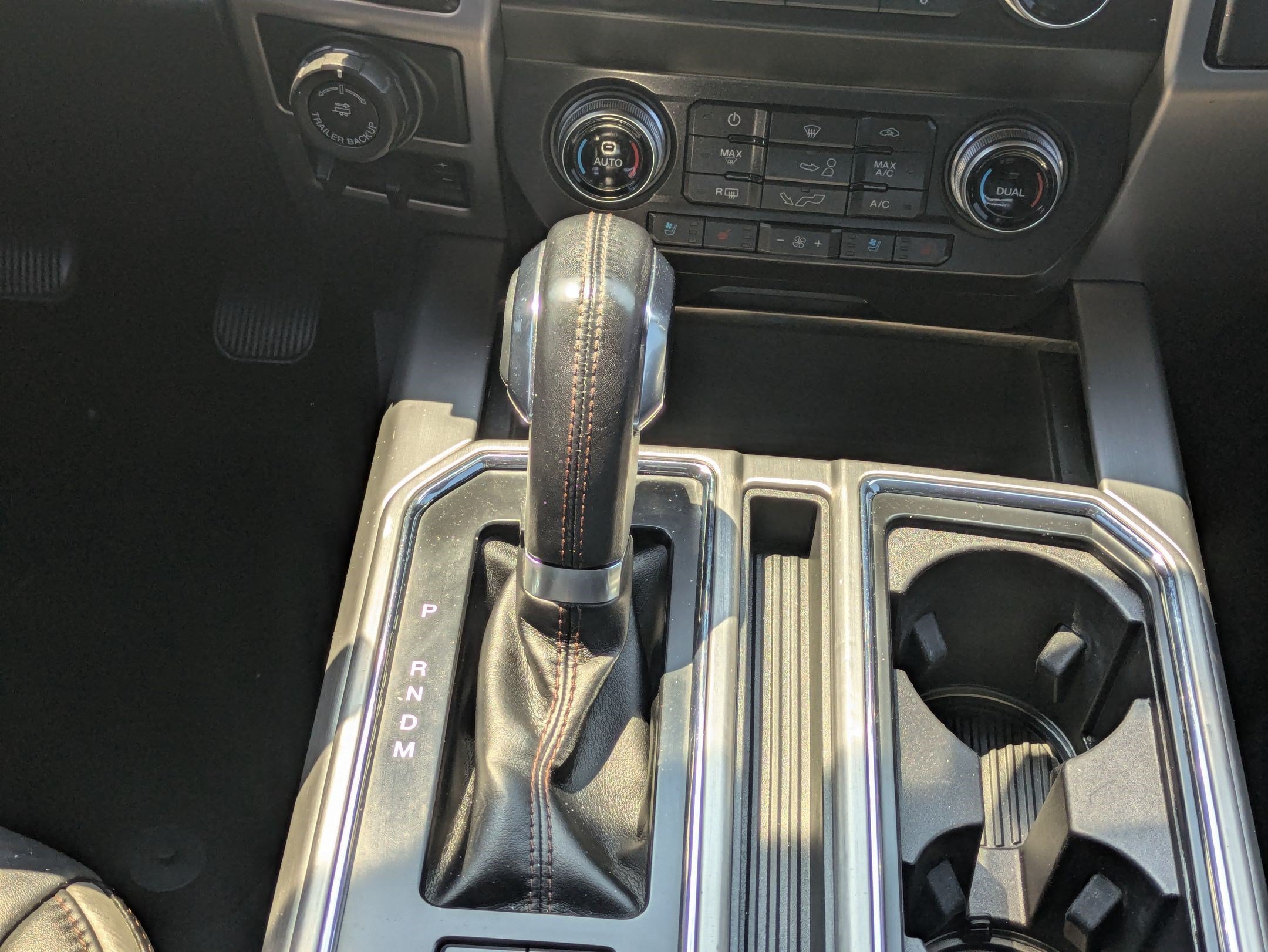 Used 2019 White Platinum Clearcoat Metallic Ford Platinum image 25