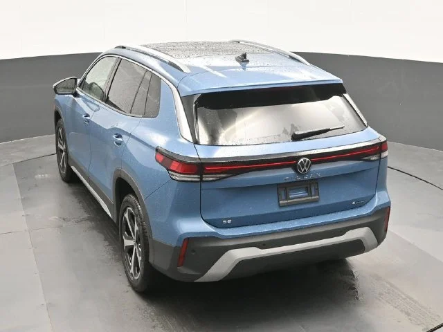 Certified Used 2026 Blue Volkswagen SE image 10