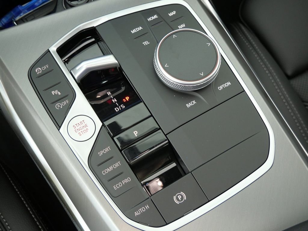 New 2026 Skyscraper Grey Metallic BMW 330i xDrive image 47