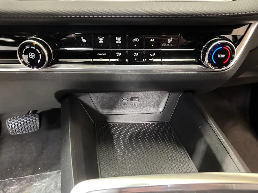 2026 Chevrolet Equinox LT - Photo 13