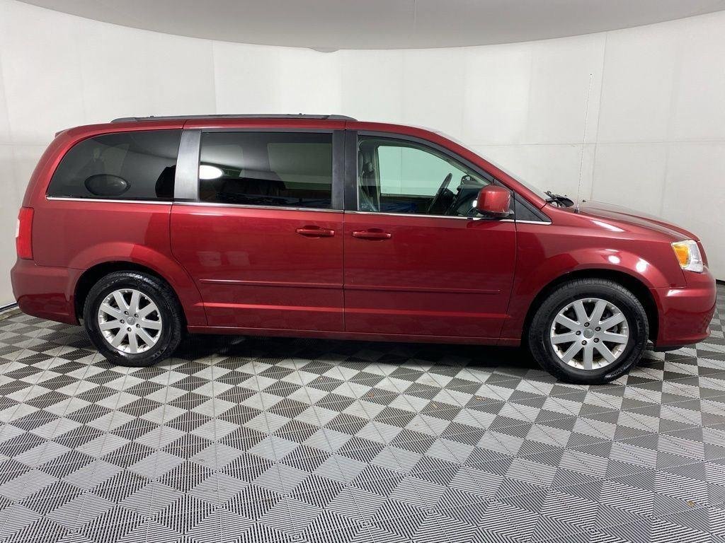 Used 2015 Deep Cherry Red Crystal Chrysler LX image 2